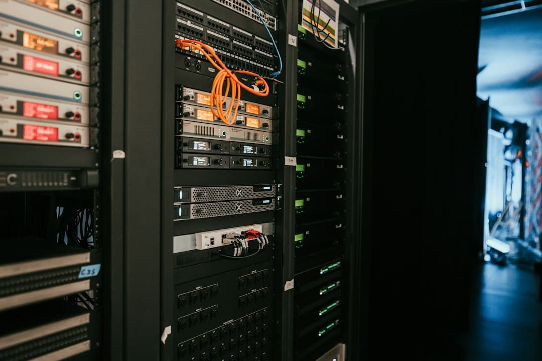 Data center nascosti nel verde: la biomimetica può placare le proteste?
